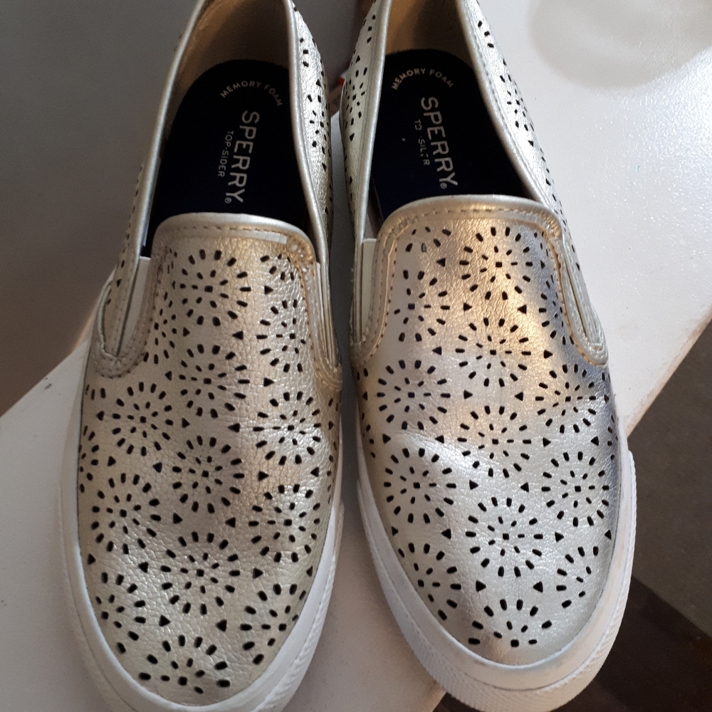 Sperry Top-Sider slip on sneaker